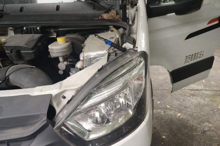 Used Iveco Daily  Engine Bay Left