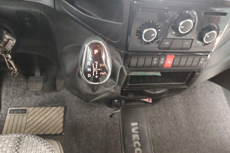 Used Iveco Daily  Gear Lever