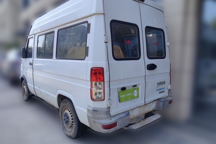 Used Iveco Daily 2020 2.5T A35 Passenger Van Single-Tire Mid-Roof Design 5-9 Seats China V Emission Standard Rear Left 45 Deg