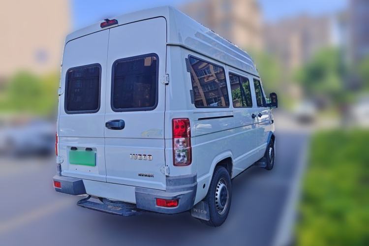 Used Iveco Daily 2020 2.5T A35 Passenger Van Single-Tire Mid-Roof Design 5-9 Seats China V Emission Standard Rear Right 45 Deg