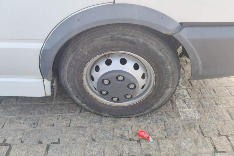 Used Iveco Daily  Right Front Wheel Hub