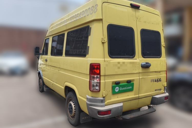 Used Iveco Daily 2020 2.5T A35 Passenger Van Single-Tire Mid-Roof Design 5-9 Seats China V Emission Standard Rear Left 45 Deg