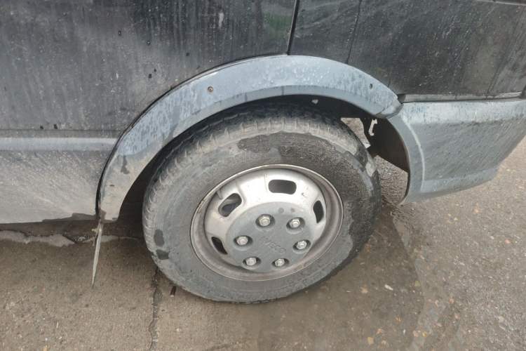 Used Iveco Daily  Right Front Wheel Hub