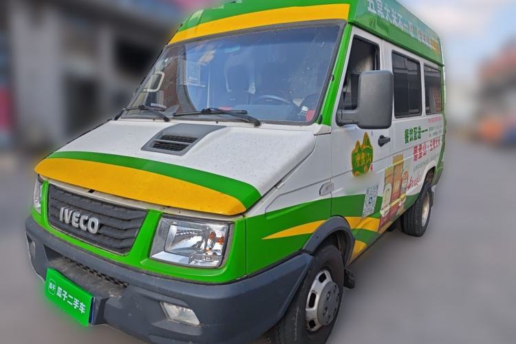 Used Iveco Daily 2021 2.5T A35 M1 Passenger Van 5-9 Seater Short Wheelbase Mid-Roof Design Dual Tires Manual Doors Guazi used car, China used car export, Used car for sale, Used  cars, Cheapest cars for sale
