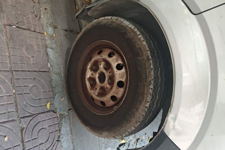 Used Iveco Daily  Right Front Wheel Hub