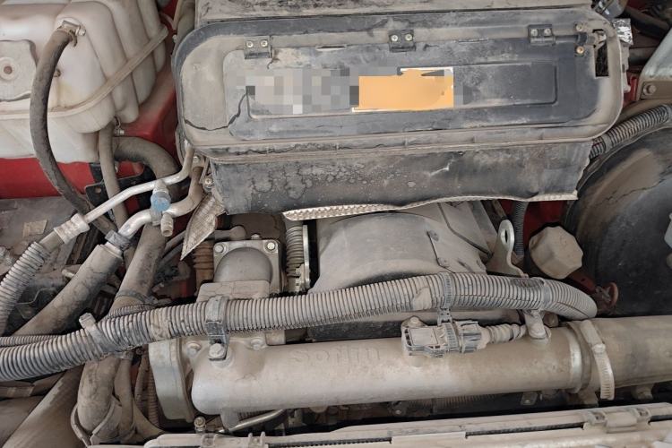 Used Iveco Daily 2021 2.5T V35 2-3 Seater Short Wheelbase Low-Roof Dual-Tire Manual Door Engine Bay
