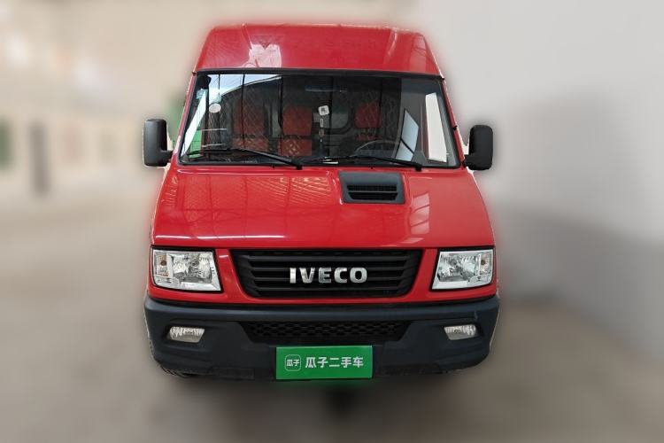 Used Iveco Daily 2021 2.5T V35 2-3 Seater Short Wheelbase Low-Roof Dual-Tire Manual Door Front