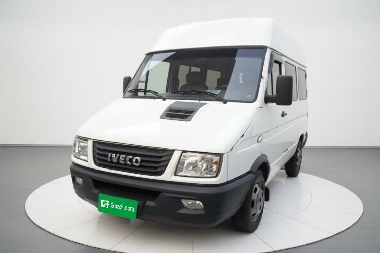 Used Iveco Daily 2021 2.5T A35 M1 Passenger Van 5-9 Seater Short Wheelbase Mid-Roof Design Dual Tires Manual Doors Guazi used car, China used car export, Used car for sale, Used cars, Cheapest cars for sale