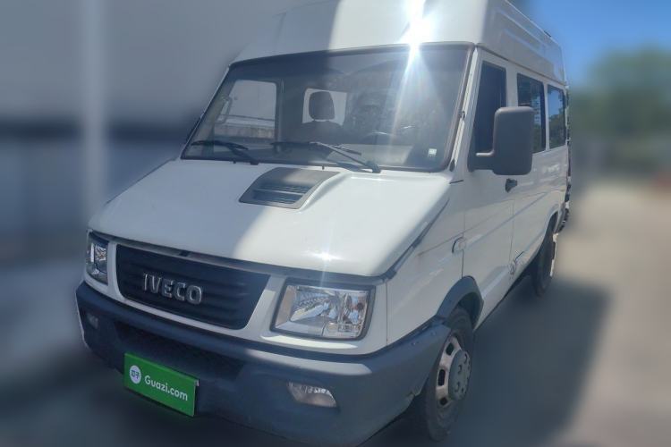 Used Iveco Daily 2021 2.5T A35 M1 Passenger Van 5-9 Seater Short Wheelbase Mid-Roof Design Dual Tires Side Sliding Door Guazi used car, China used car export, Used car for sale, Used cars, Cheapest cars for sale