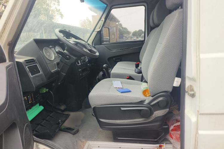 Used Iveco Daily 2021 2.5T V40 2-3 Seater Long Wheelbase Mid-Roof Design with Dual Side Sliding Doors Left Front Seat