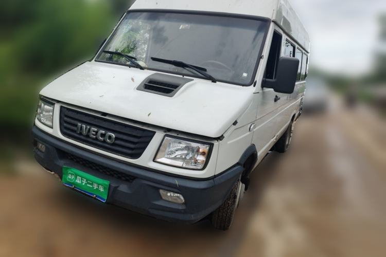 Used Iveco Daily 2021 2.5T A40 M1 Passenger Van 5-9 Seats Long Wheelbase Mid-Roof Design Dual Tires Side Sliding Door Guazi used car, China used car export, Used car for sale, Used  cars, Cheapest cars for sale