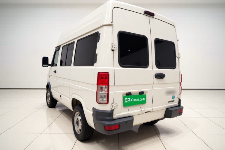 Used Iveco Daily 2021 2.5T A35 M1 Passenger Van 5-9 Seater Short Wheelbase Mid-Roof Design Dual Tires Manual Doors Rear Left 45 Deg