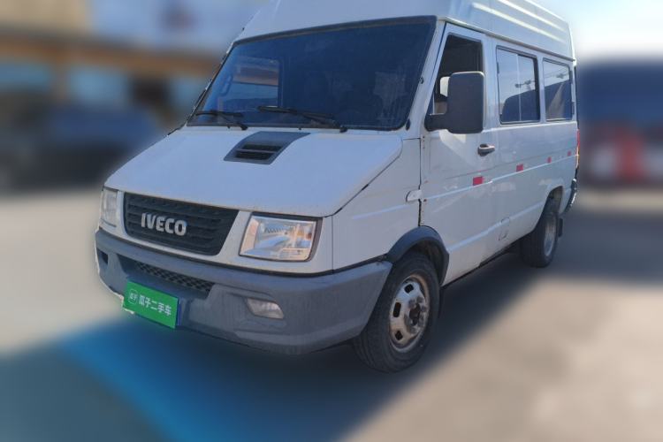 Used Iveco Daily 2021 2.5T A35 M1 Passenger Van 5-9 Seater Short Wheelbase Mid-Roof Design Dual Tires Side Sliding Door Guazi used car, China used car export, Used car for sale, Used  cars, Cheapest cars for sale