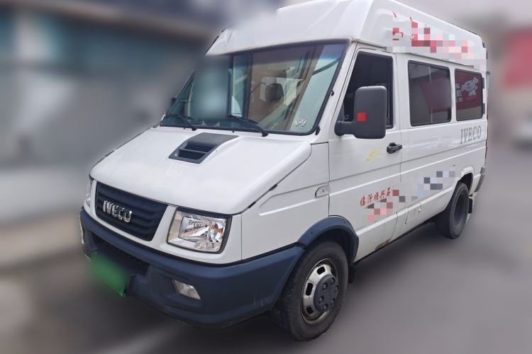Used Iveco Daily 2021 2.5T A35 M1 Passenger Van 5-9 Seater Short Wheelbase Mid-Roof Design Dual Tires Side Sliding Door Guazi used car, China used car export, Used car for sale, Used  cars, Cheapest cars for sale