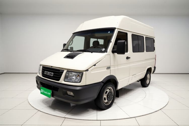Used Iveco Daily 2021 2.5T A35 M1 Passenger Van 5-9 Seater Short Wheelbase Mid-Roof Design Dual Tires Side Sliding Door Guazi used car, China used car export, Used car for sale, Used cars, Cheapest cars for sale