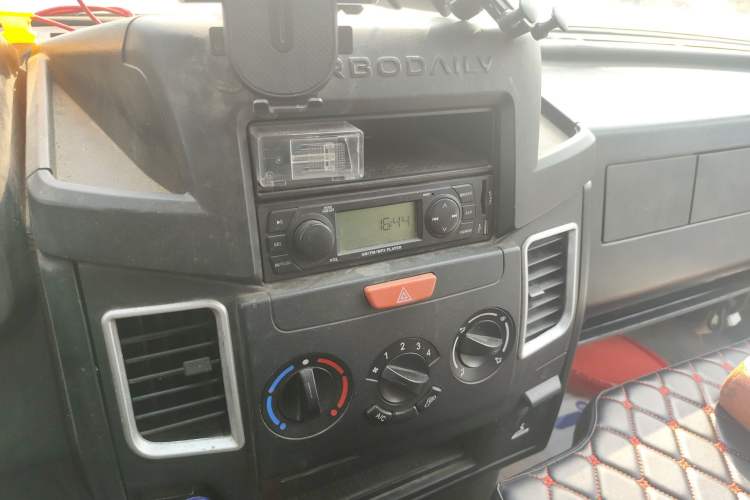 Used Iveco Daily  Audio And AC Panel