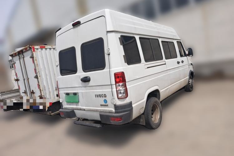 Used Iveco Daily 2022 2.5T A37 M1 Passenger Van 5-9 Seats Long Wheelbase Mid-Roof Design Dual Tires Side Sliding Doors Rear Right 45 Deg