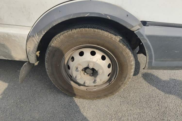 Used Iveco Daily  Right Front Wheel Hub
