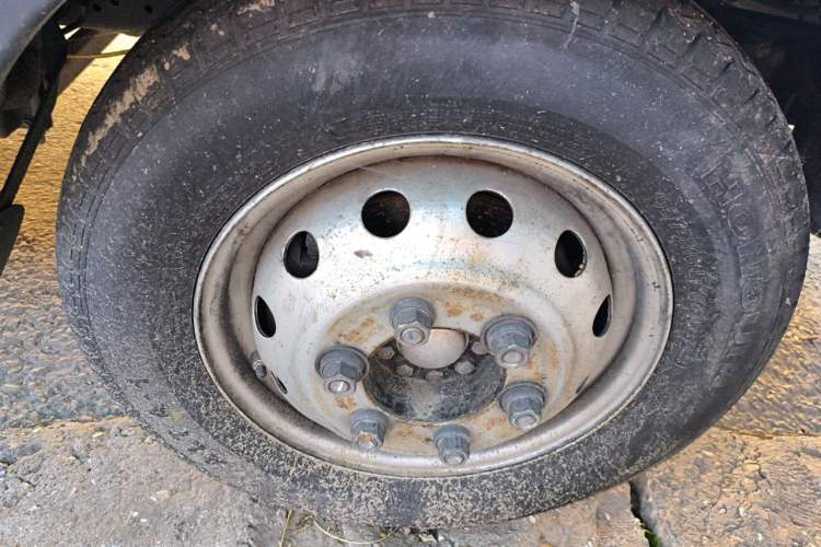 Used Iveco Daily  Right Front Wheel Hub