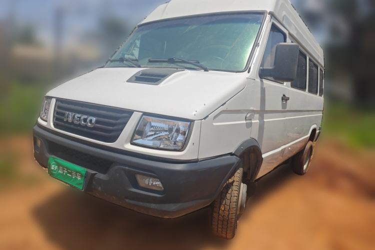 Used Iveco Daily 2022 2.5T A37 M1 Passenger Van 5-9 Seater Long Wheelbase Mid-Roof Design Dual Tires Manual Doors Guazi used car, China used car export, Used car for sale, Used cars, Cheapest cars for sale