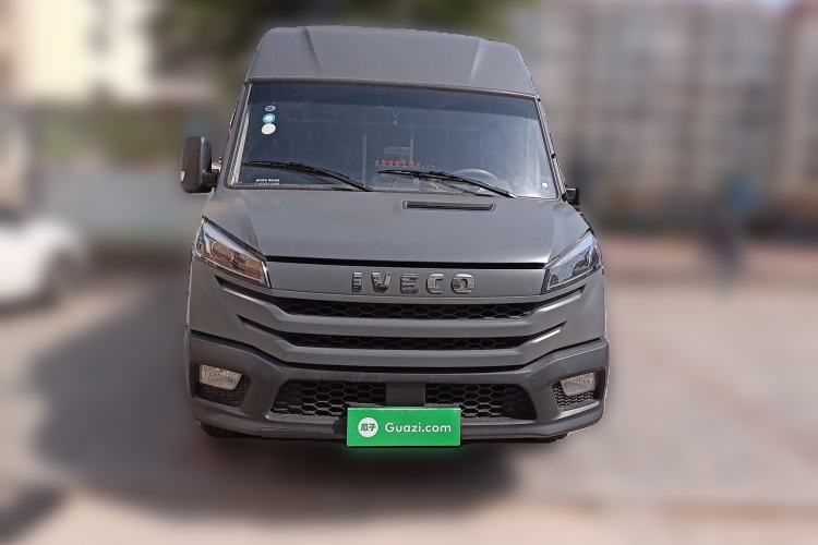 Used Iveco Daily 2023 2.5T A37M1 Multi-Purpose Passenger Vehicle Long Wheelbase Mid-Roof Dual Tires Manual Transmission Automatic Gearbox Front
