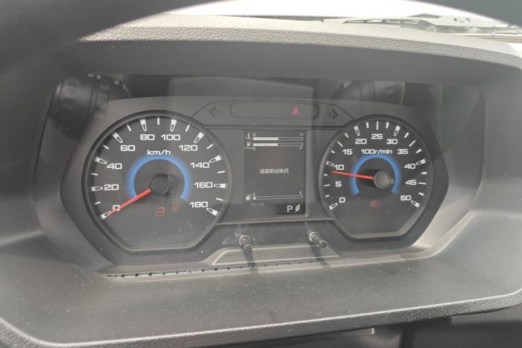 Used Iveco Daily 2023 2.5T A37M1 Multi-Purpose Passenger Vehicle Long Wheelbase Mid-Roof Dual Tires Manual Transmission Automatic Gearbox Instrument Cluster