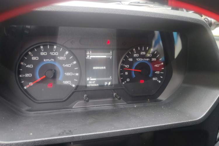 Used Iveco Daily 2023 2.5T A35M1 Multi-Purpose Passenger Vehicle Short Wheelbase Mid-Roof Design Single Tire Side-Sliding Door Automatic Transmission Instrument Cluster