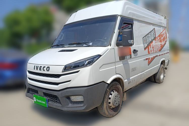 Used Iveco Daily 2023 2.8T V37 Van Long Wheelbase Mid-Roof Dual Tires Manual Doors 2-3 Seater Guazi used car, China used car export, Used car for sale, Used  cars, Cheapest cars for sale