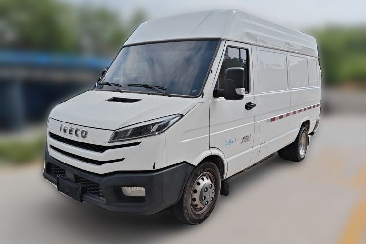 Used Iveco Daily 2023 2.5T V37 Van Long Wheelbase Mid-Roof Dual Tires Manual Doors 2-3 Seater Guazi used car, China used car export, Used car for sale, Used  cars, Cheapest cars for sale