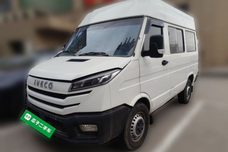 Used Iveco Daily 2023 2.5T A35M1 Short Wheelbase Mid-Height Single-Tire Manual Door – 5 to 9 Seats Guazi used car, China used car export, Used car for sale, Used cars, Cheapest cars for sale