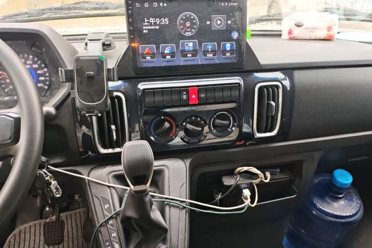 Used Iveco Daily 2023 2.5T A37M1 Multi-Purpose Passenger Vehicle Long Wheelbase Mid-Roof Design Dual Side Sliding Doors Automatic Transmission Audio And AC Panel