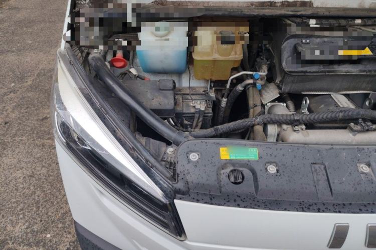 Used Iveco Daily 2023 2.5T A37M1 Long Wheelbase Mid-Roof Dual-Tire Side-Sliding Doors 5-9 Seats Engine Bay Right