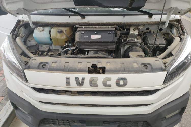 Used Iveco Daily  Engine Bay