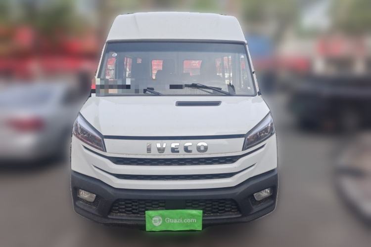 Used Iveco Daily 2023 2.5T A35M1 Short Wheelbase Mid-Roof Dual Tire Side-Sliding Doors 5–9 Seats Front
