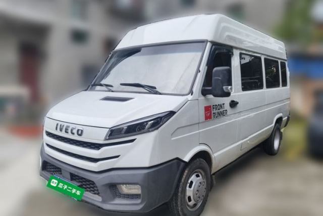 Used Iveco Daily 2023 2.5T A37M1 Long Wheelbase Mid-Height Dual-Tire Manual Door 5-9 Seater