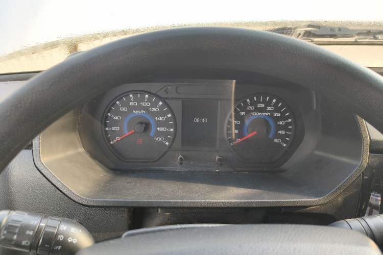 Used Iveco Daily 2023 2.5T A37M1 Long Wheelbase Mid-Roof Dual-Tire Side-Sliding Doors 5-9 Seats Instrument Cluster