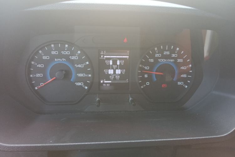 Used Iveco Daily 2023 2.5T A37M1 Long Wheelbase Mid-Roof Dual-Tire Side-Sliding Doors 5-9 Seats Instrument Cluster
