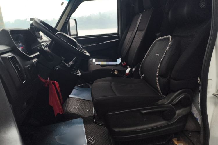 Used Iveco Daily 2023 2.5T A37M1 Long Wheelbase Mid-Roof Dual-Tire Side-Sliding Doors 5-9 Seats Left Front Seat