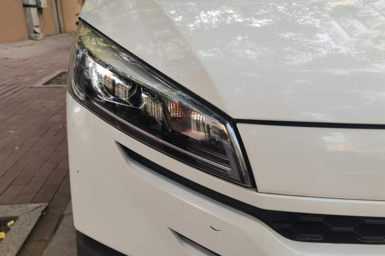 Used Iveco Daily  Right Front Headlight