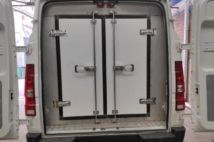 Used Iveco Daily  Trunk
