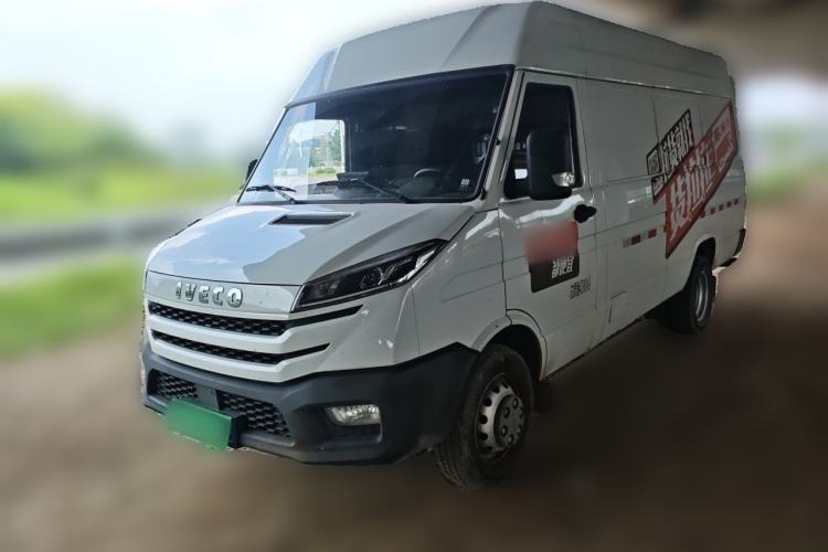 Used Iveco Daily 2023 2.5T V40 Van Long Wheelbase Mid-Roof Design Dual Tires Side-Swing Doors 2-3 Seater Guazi used car, China used car export, Used car for sale, Used  cars, Cheapest cars for sale