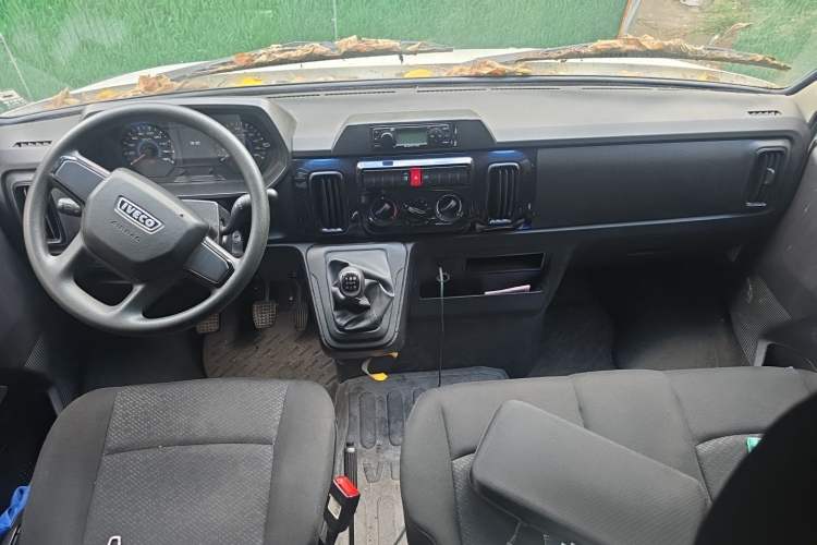 Used Iveco Daily  Center Console