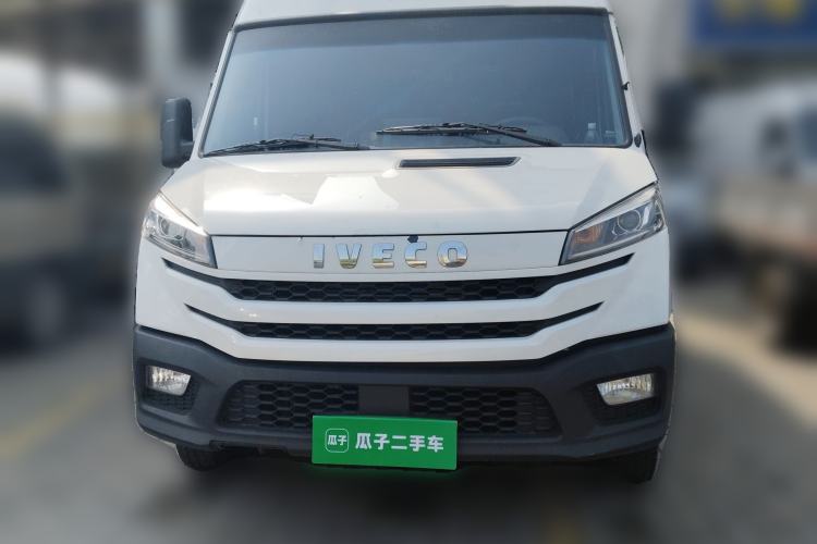 Used Iveco Daily 2024 2.5T A37M1 Mid-Range Commercial Vehicle Long Wheelbase Mid-Roof Design Single-Tire Side-Swing Door Front