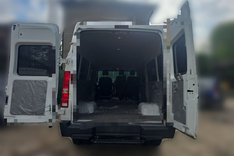 Used Iveco Daily  Trunk