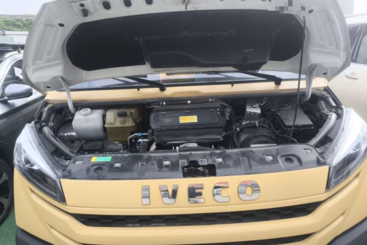 Used Iveco Daily  Engine Bay