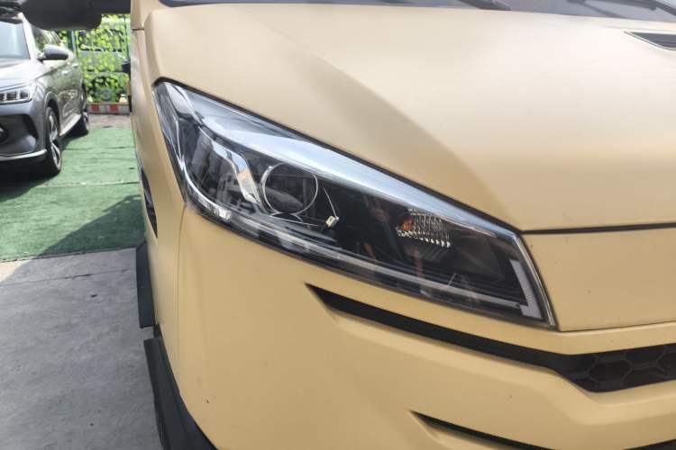 Used Iveco Daily  Right Front Headlight