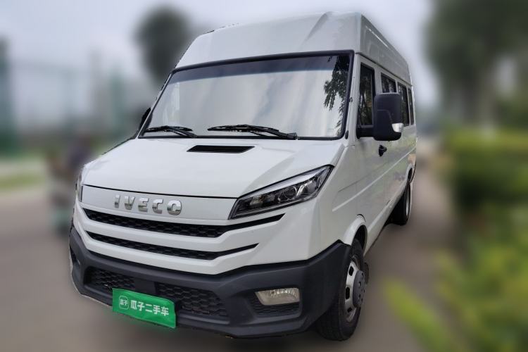 Iveco Daily Iveco Deway manual diesel mid-roof, medium-roof, dual-wheel configuration