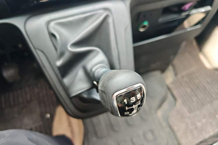 Used Iveco Daily  Gear Lever