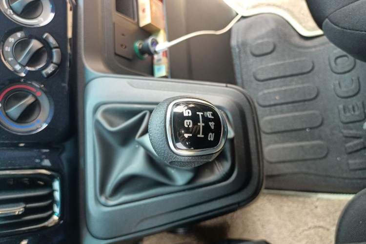 Used Iveco Daily  Gear Lever