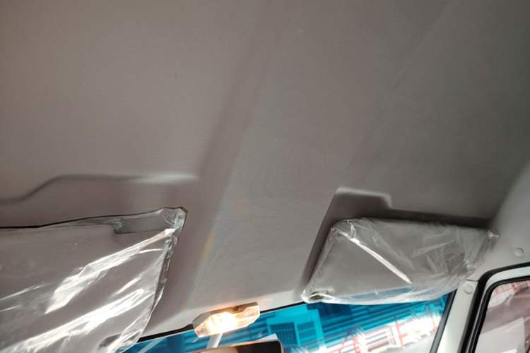 Used Iveco Daily 2025 2.5T A37M1 Multi-Purpose Passenger Vehicle Mid-Frame Mid-Roof Dual Tires Headliner